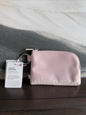 Lululemon Clippable Card Pouch Flush Pink / White Opal NWT 🩷🤍✨